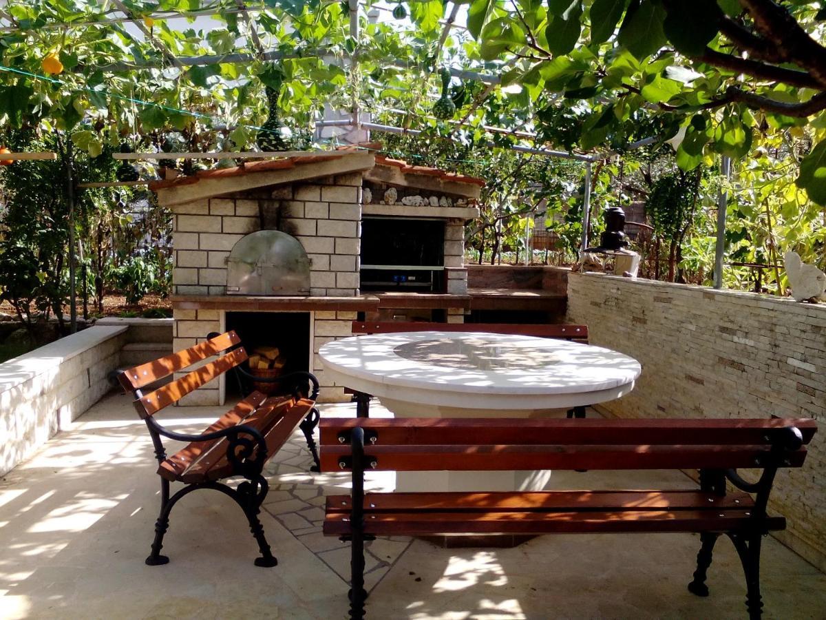 Apartment Marija Vrh  ภายนอก รูปภาพ